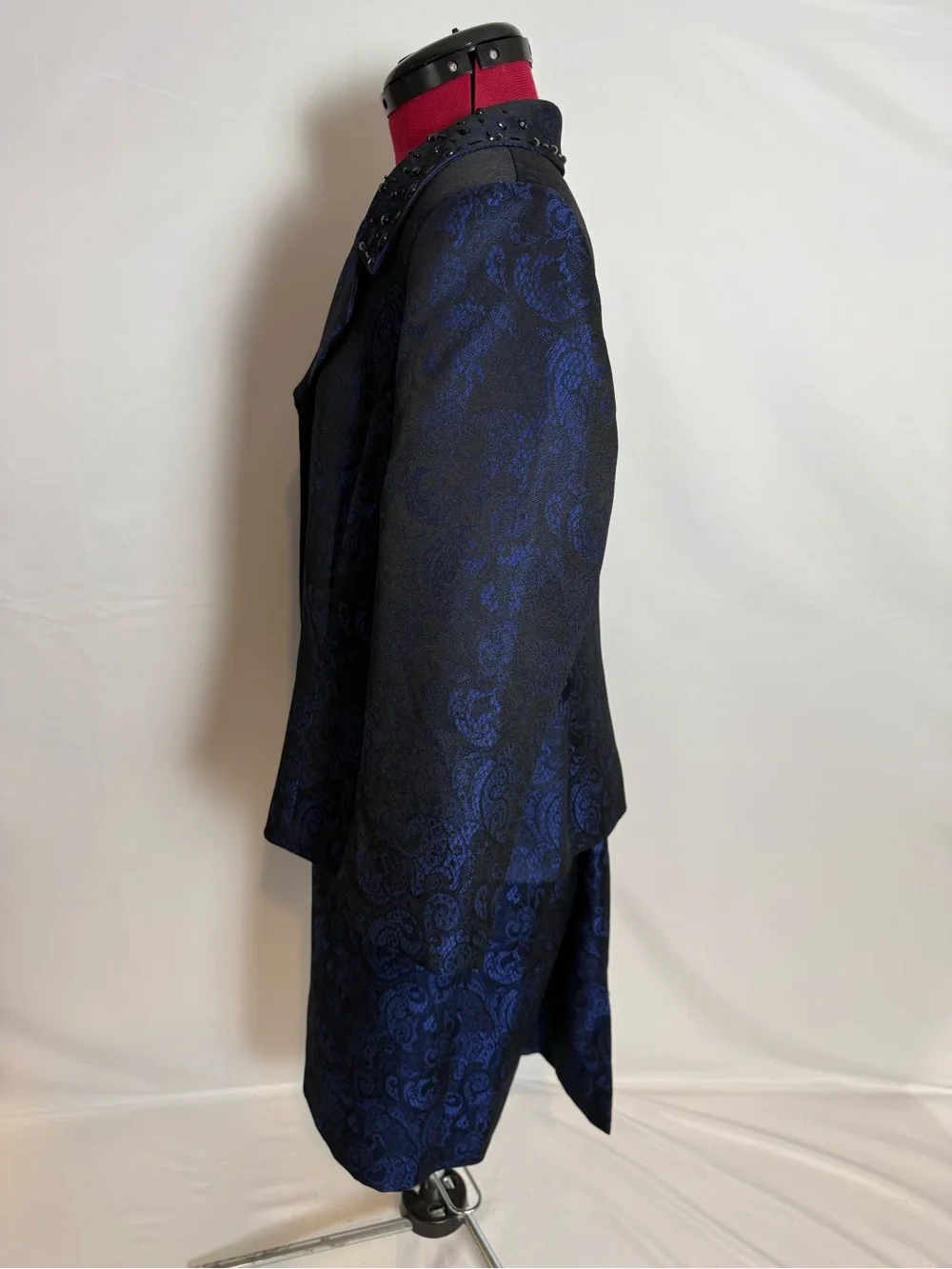 Tahari ASL Skirt Suit Size 16 Blue & Black Paisley 2-Piece Set Blazer & Skirt